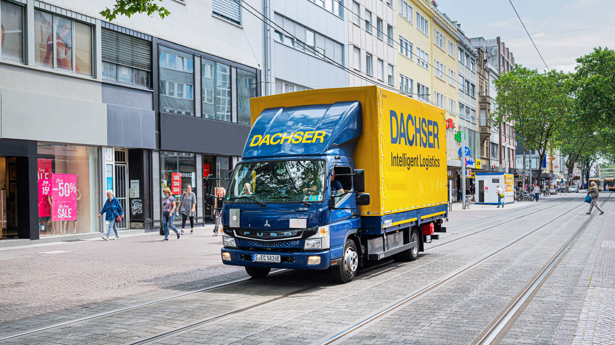 DACHSER is planning zero-emission delivery areas in ten more cities. DACHSER is planning zero-emission delivery areas in ten more cities.